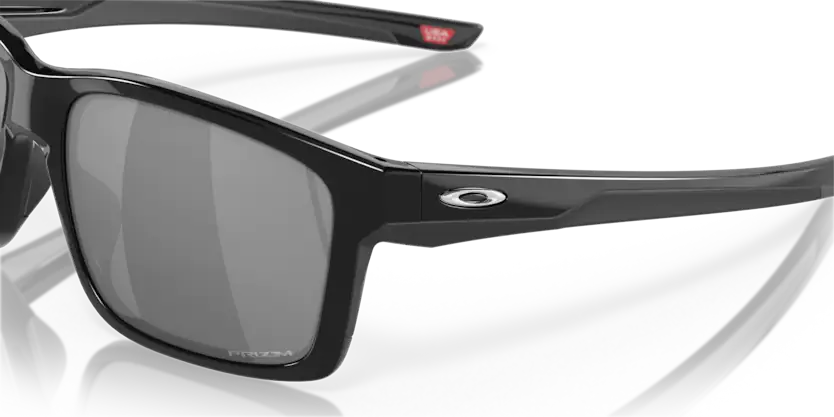 Oakley Mainlink Color: Polished Black with Prizm Black Lens