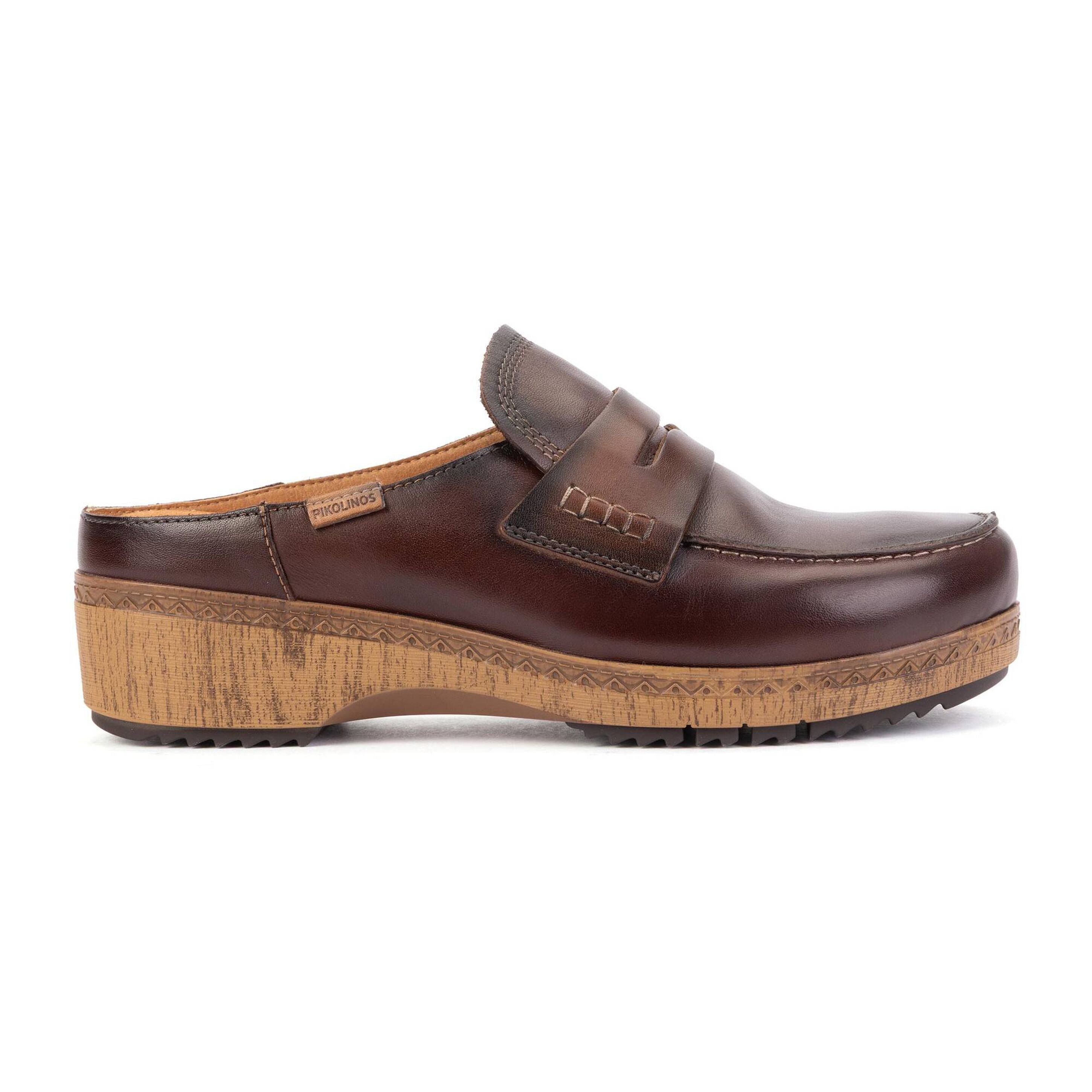 Pikolinos Granada Leather Clog Women's 2