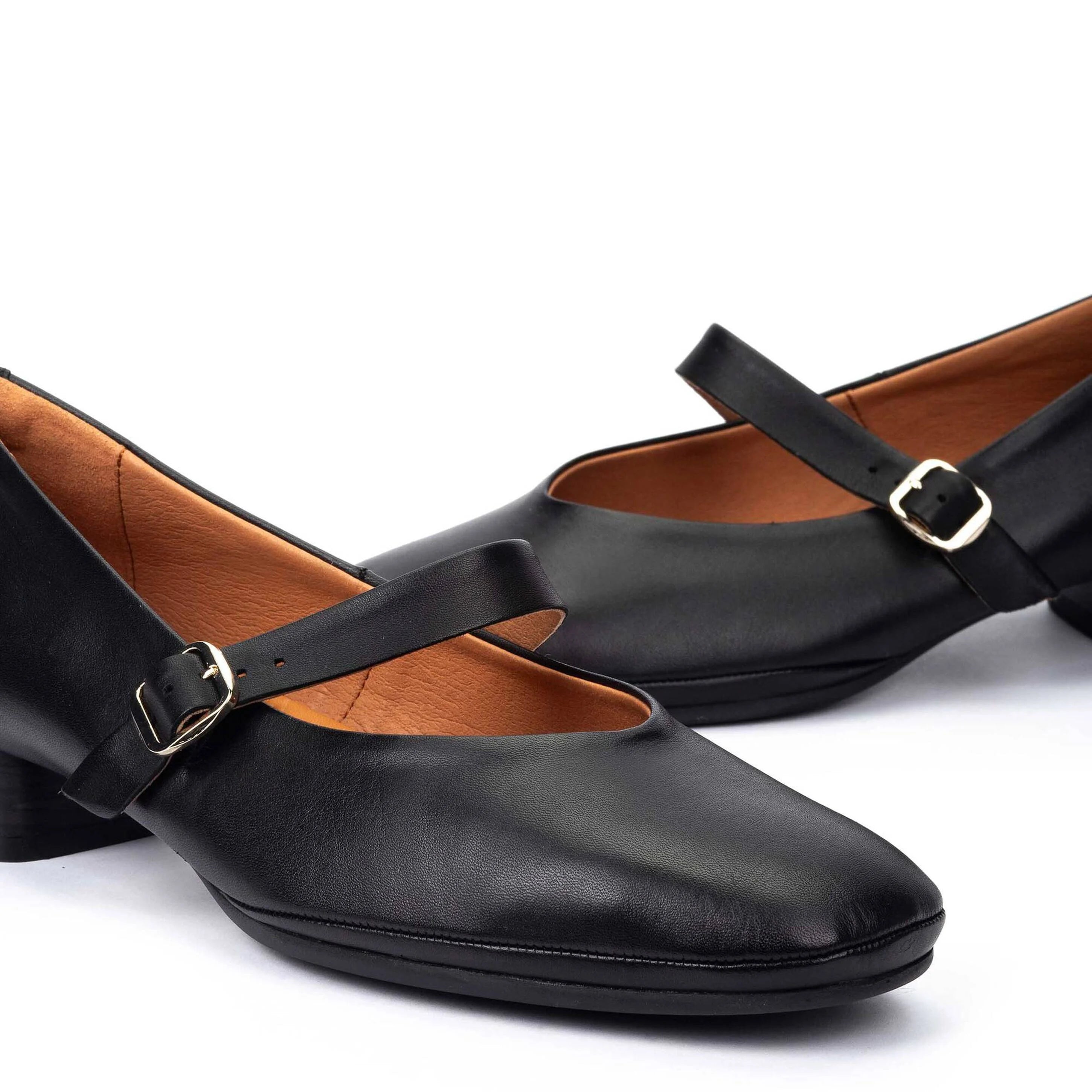 Pikolinos Ubeda Mary Jane Pump Women's (WIDE WIDTH) 6