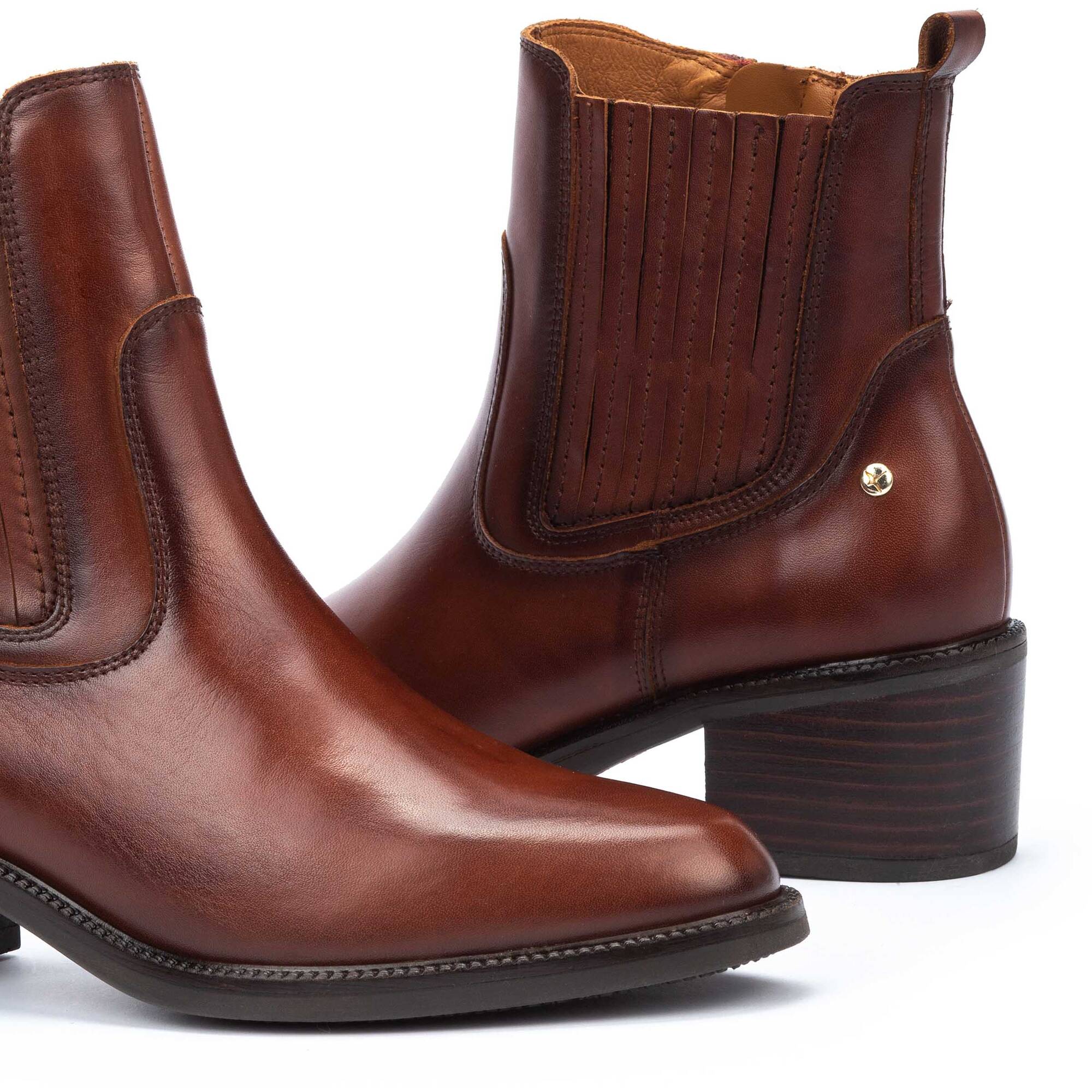 Pikolinos Bacarot Leather Ankle Boots Women's 6