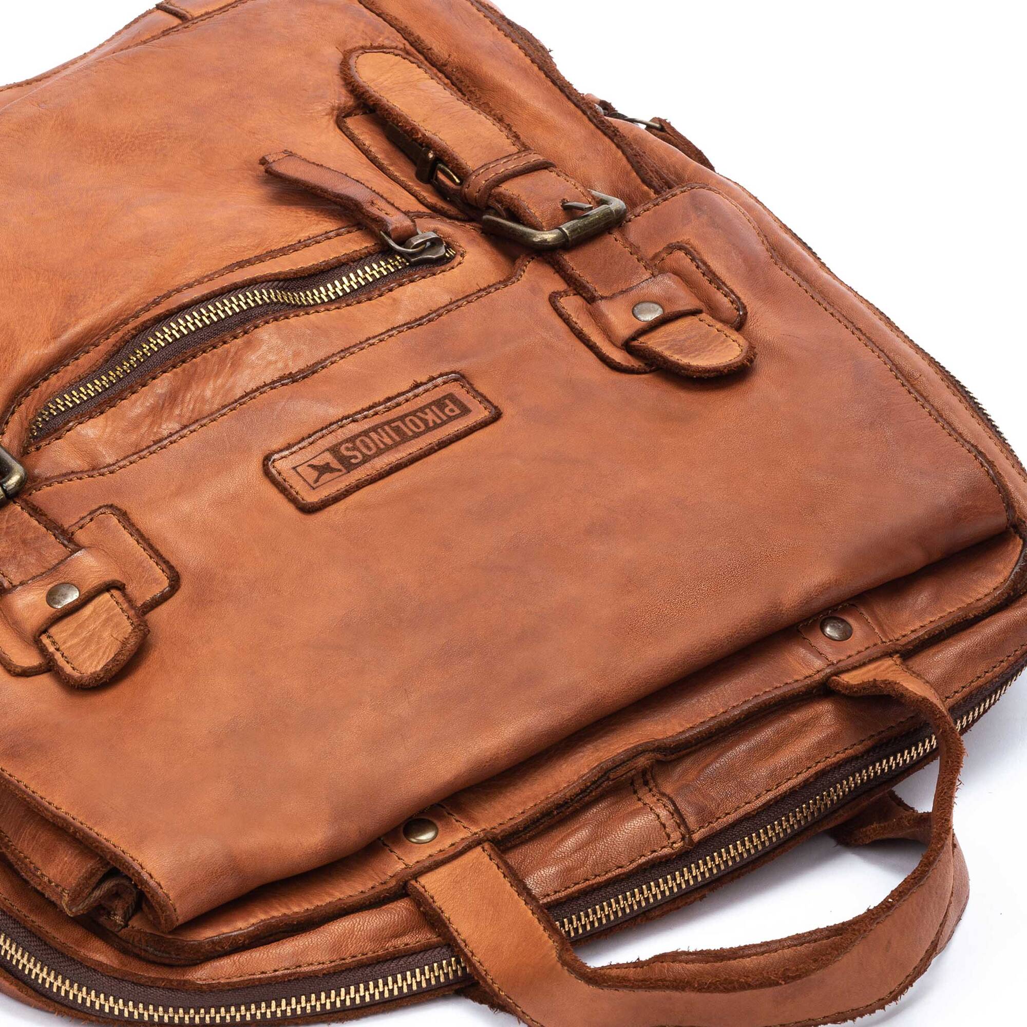 Men's Pikolinos Caimari Washed line Bag Color: Cognac
