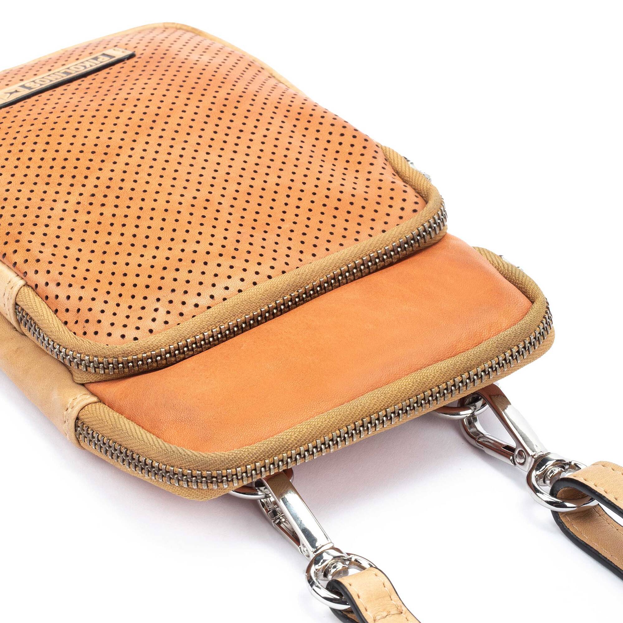 Pikolinos Salinas Leather Phone Pouch  15