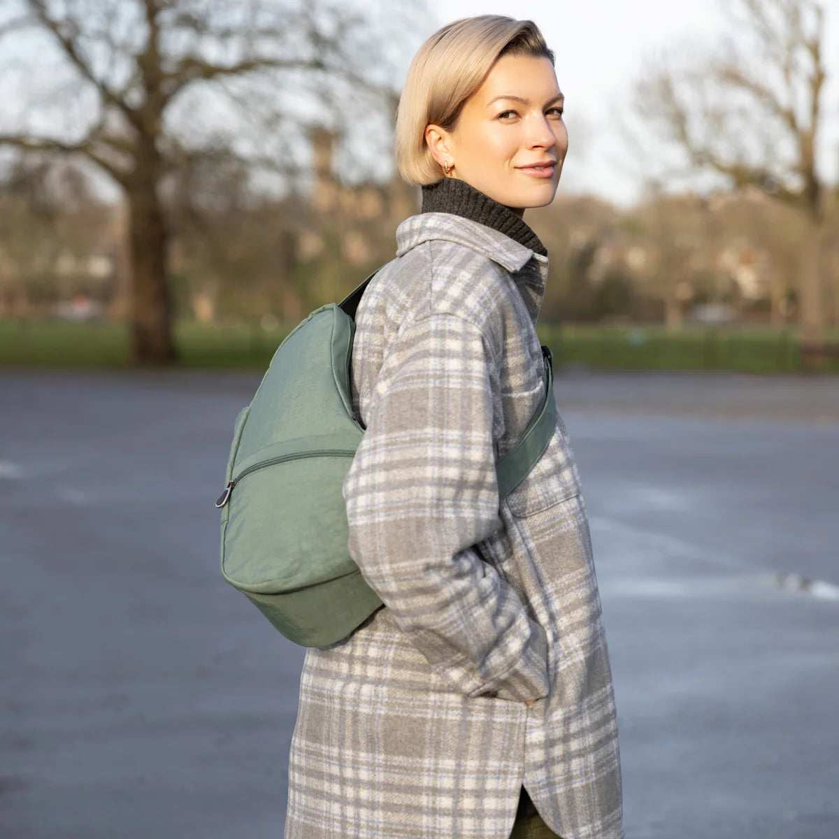 Ameribag Healthy Back Bag Tote Distressed Nylon Small 19