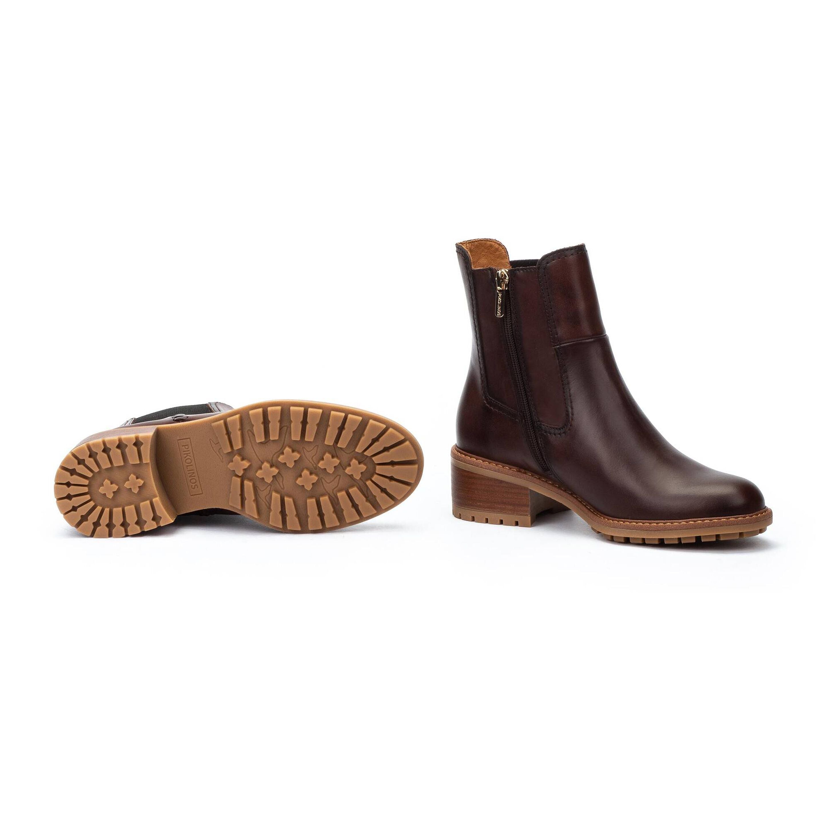 Pikolinos Medina Heeled Chelsea Boot Women's 4