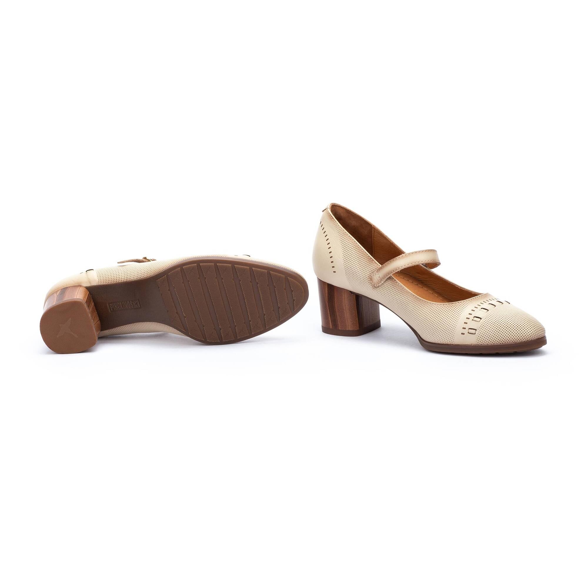 Pikolinos Calafat Heels Women's v4