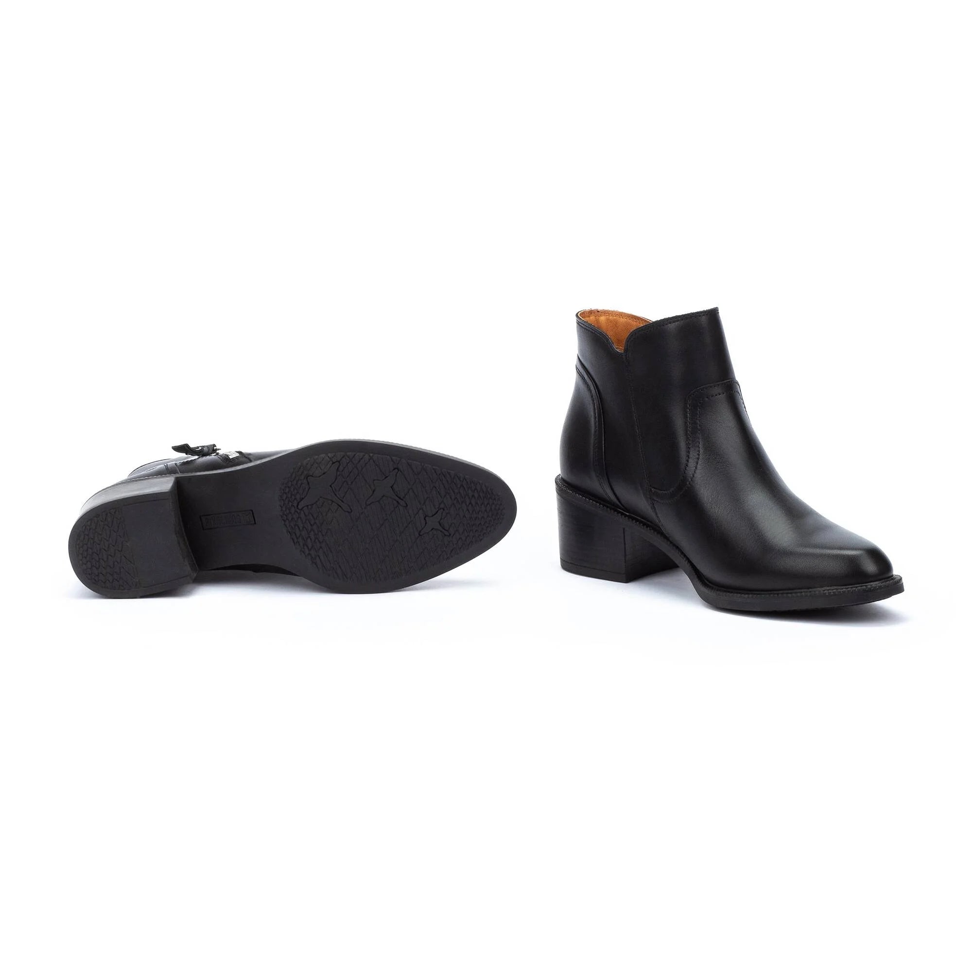 Pikolinos Bacarot Short Ankle Boots with Zip Women's 4