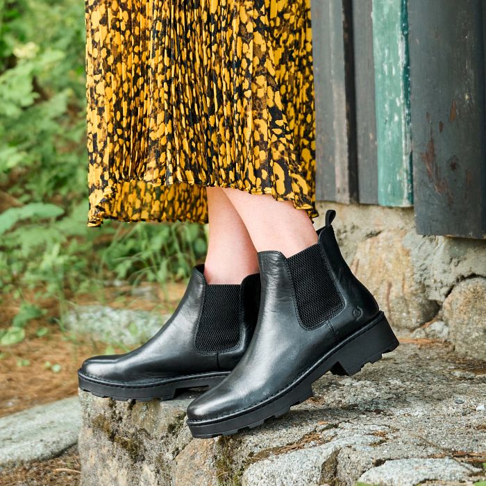 Born Verona Boots Women's
25