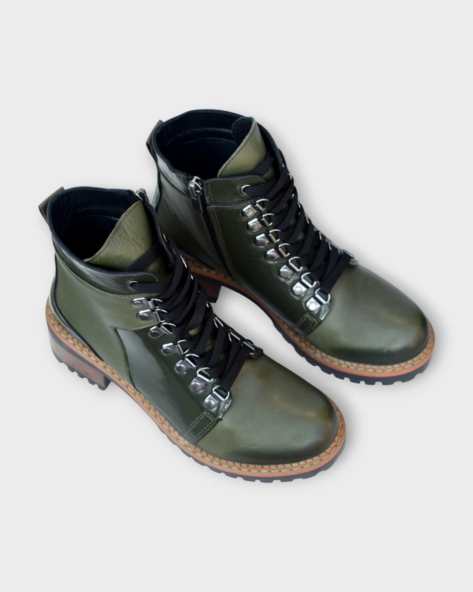 Biza Winnie Boot Women's 5