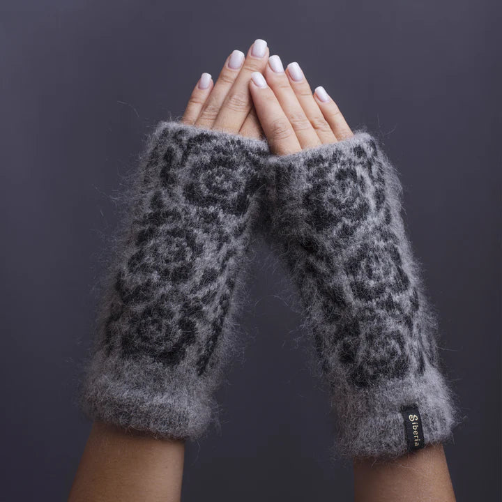 Siberia Spirit Midnight Bloom Goat Wool Fingerless Gloves Women's 4