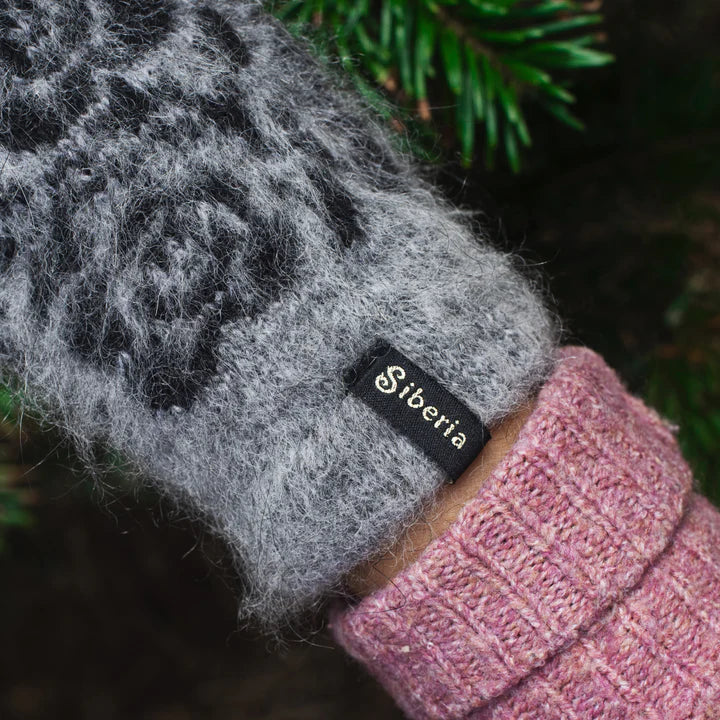 Siberia Spirit Midnight Bloom Goat Wool Fingerless Gloves Women's 3