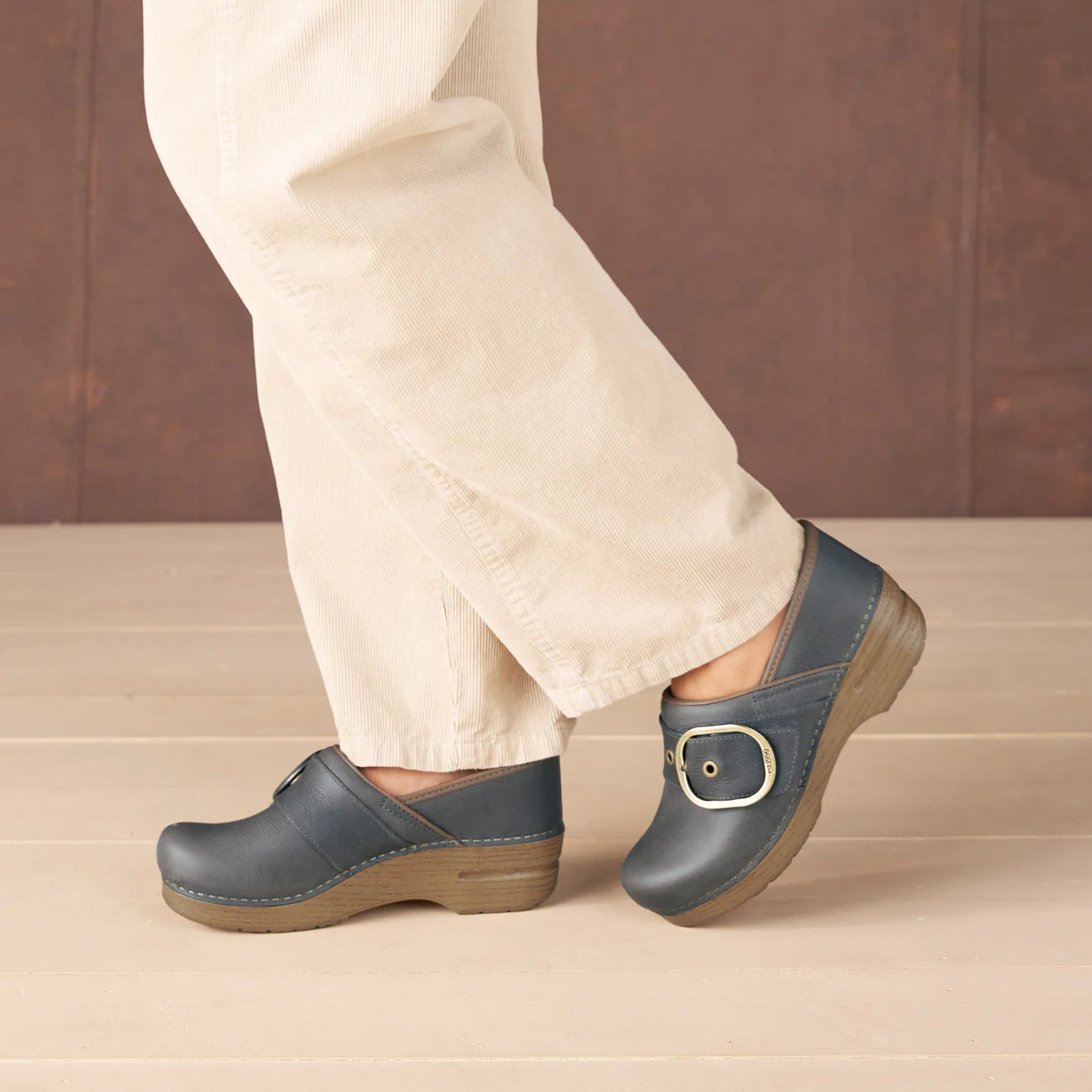 Dansko Pearson Clogs Women's 6