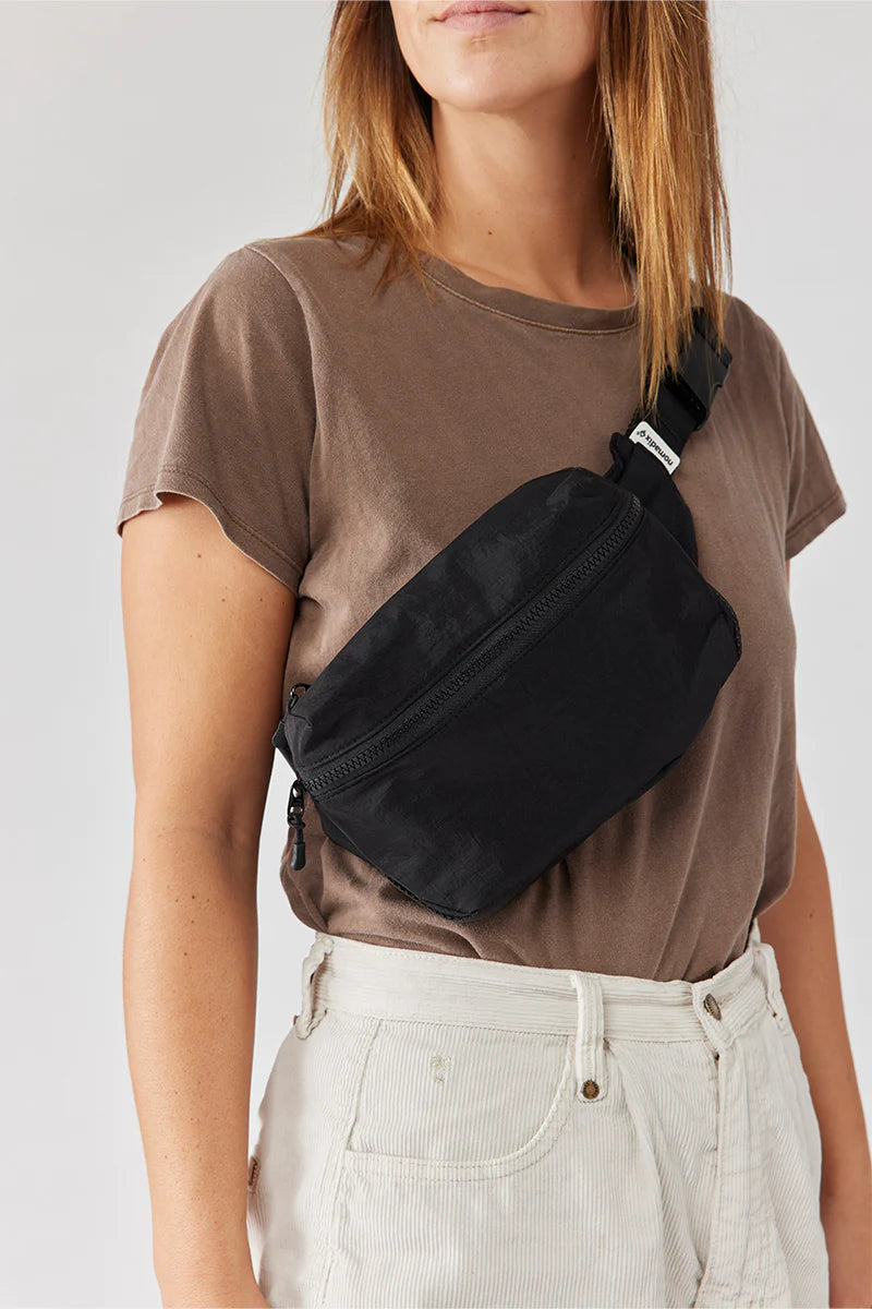 Nomadix Fanny Pack  5