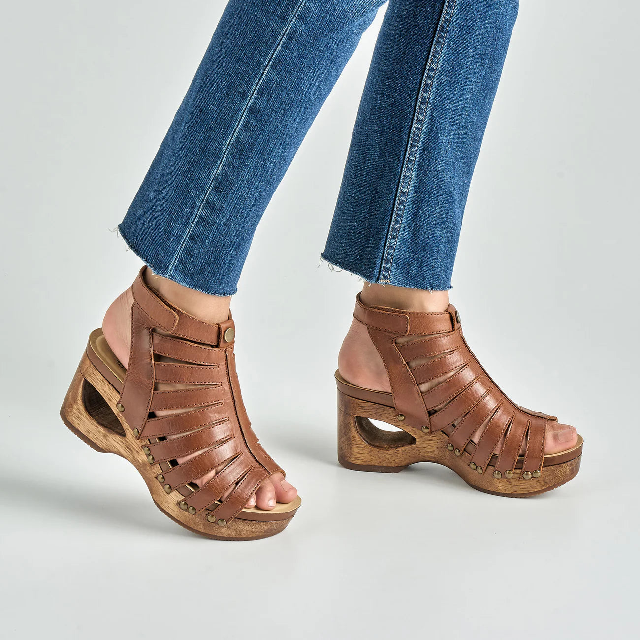 Dansko Adie Sandal Women's 6