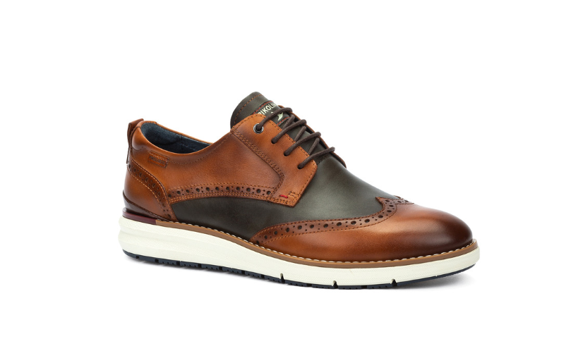 Pikolinos Manacor Wingtip Shoe Men's 8