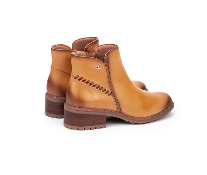 Pikolinos Medina Heeled Ankle Boots Women's 10