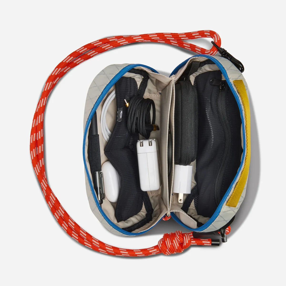 Nomadix Traveler Tech Sling 12