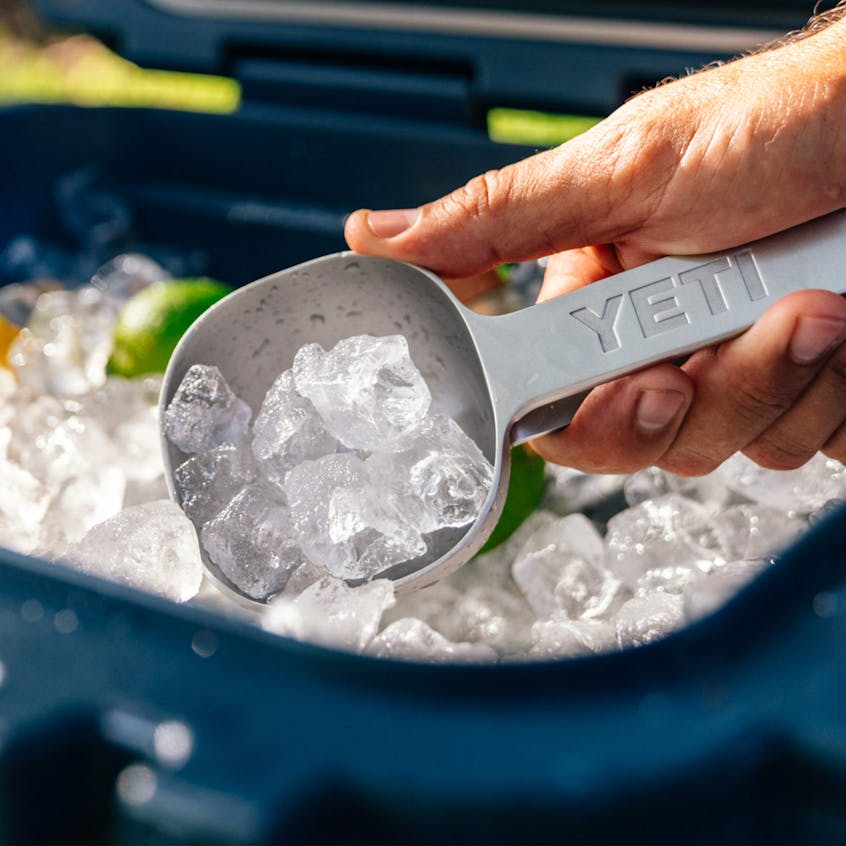 Yeti Ice Scoop 5
