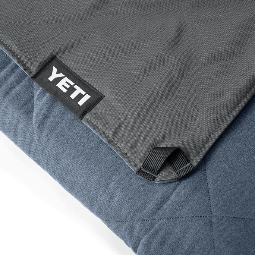 Yeti Lowlands Blanket Waterproof 5