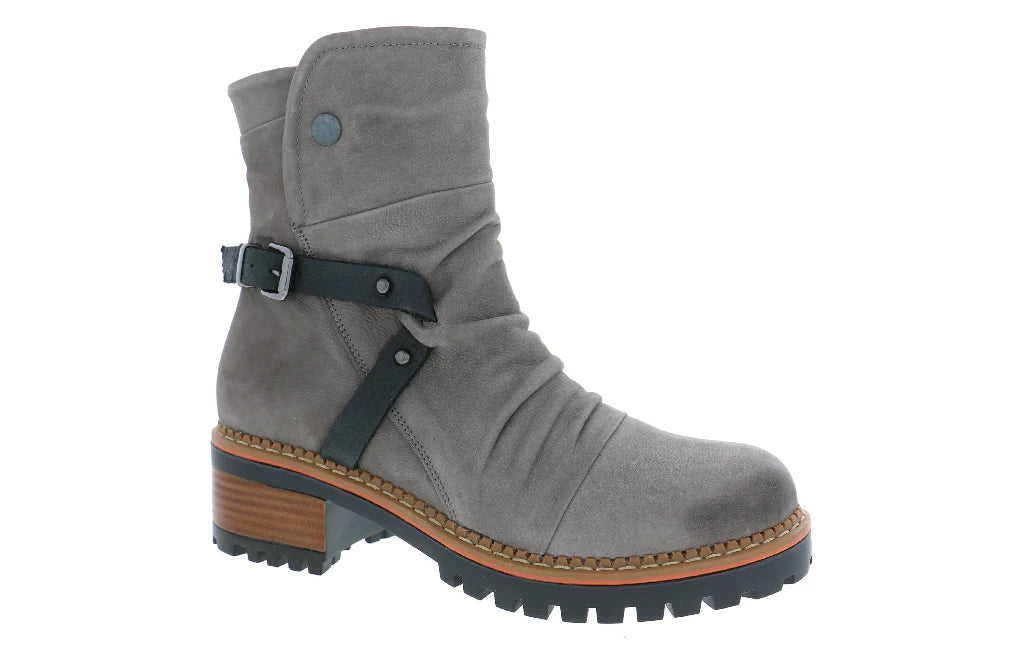 Biza Wanda Boot Women's 7