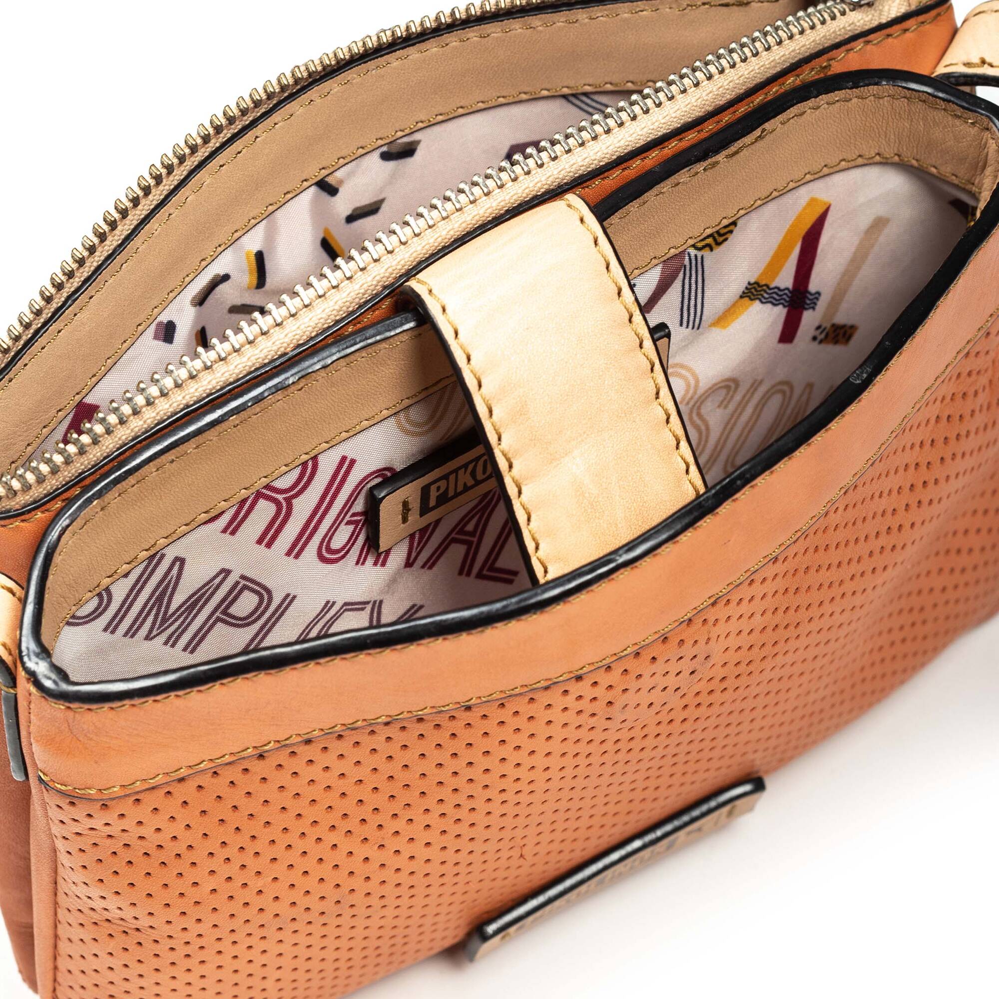 Pikolinos Salinas Leather Shoulder Bag 15