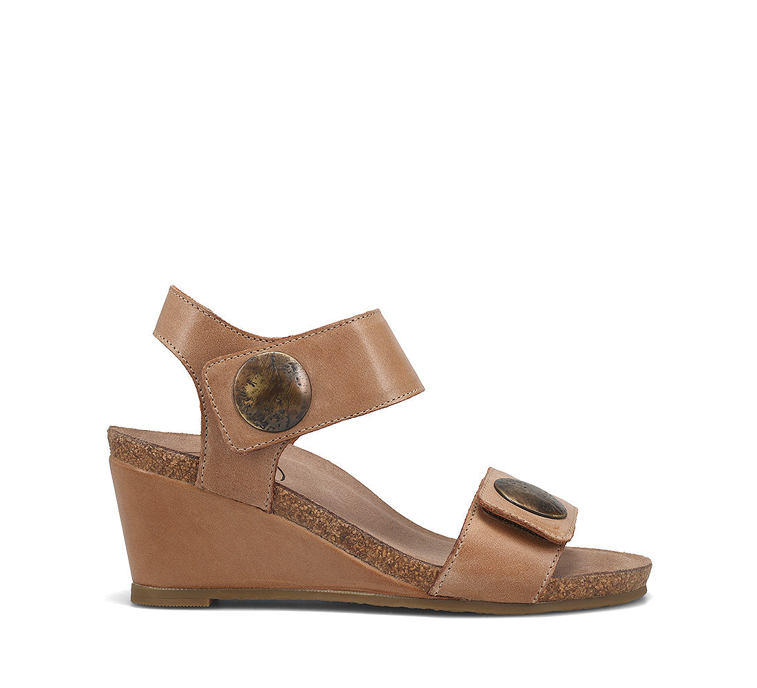 Taos Carousel 3 Sandal Women's 9