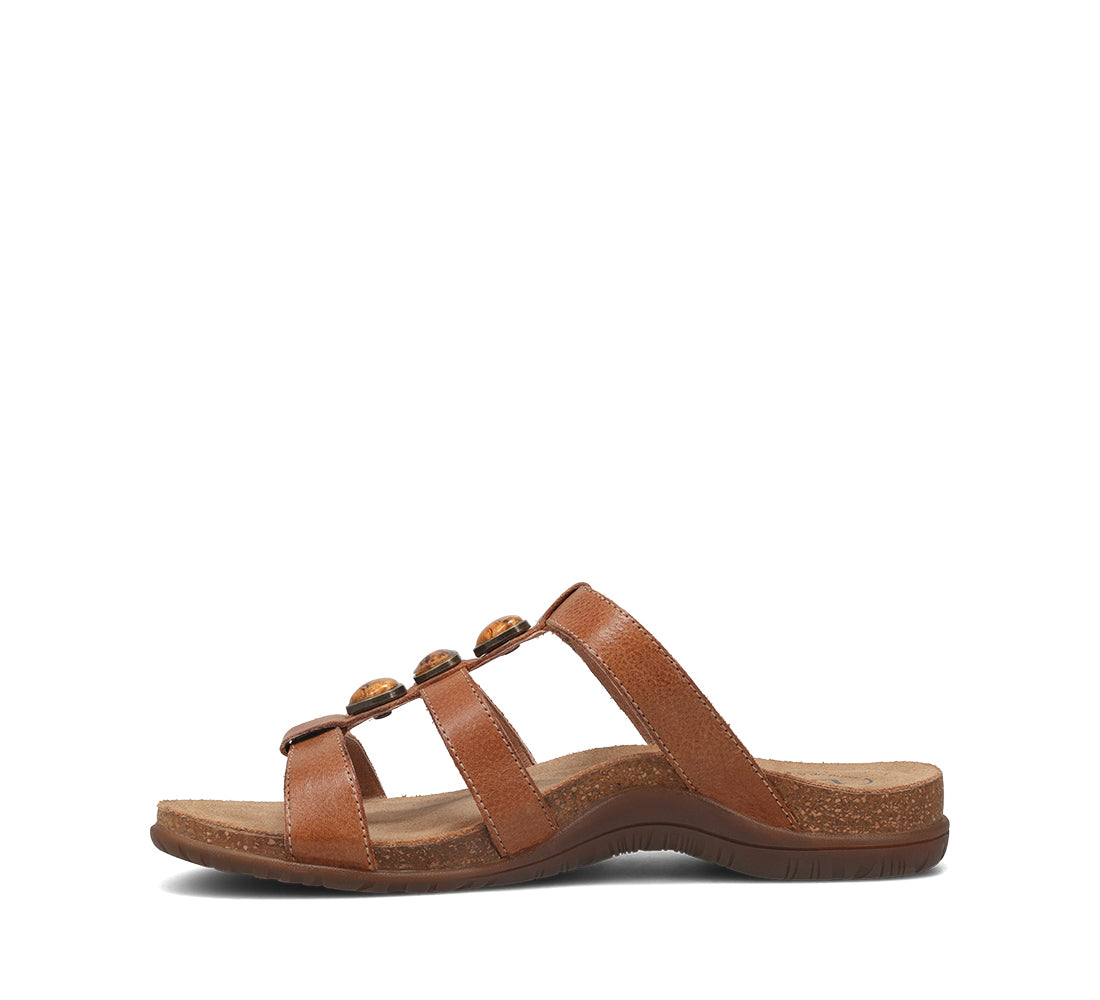 Women's Taos Gemma Color: Hazelnut