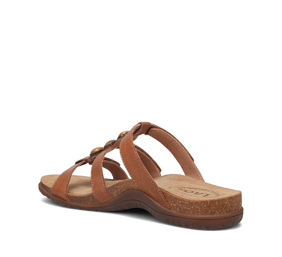 Women's Taos Gemma Color: Hazelnut