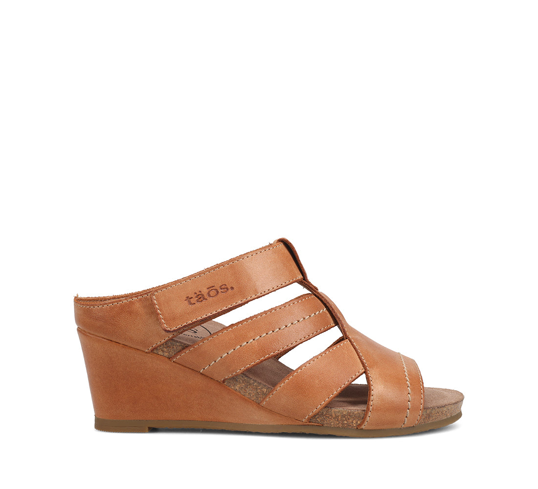 Women's Taos Lydia Color: Cognac