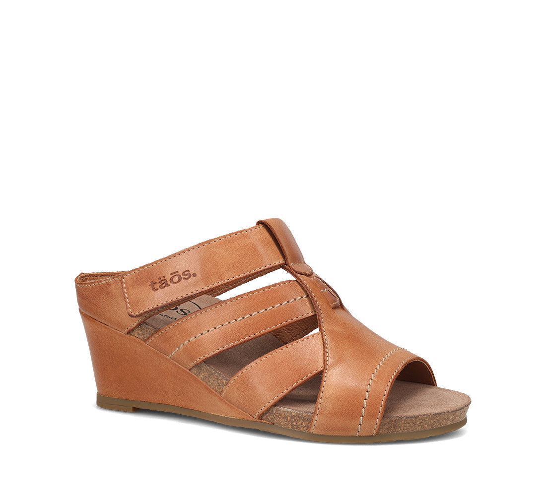 Women's Taos Lydia Color: Cognac