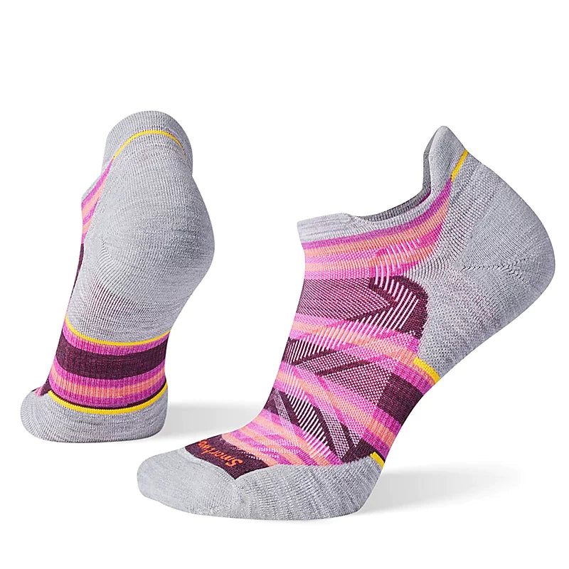 Women's Smartwool Run Targeted Cushion Stripe Low Ankle Socks Color: Bordeaux