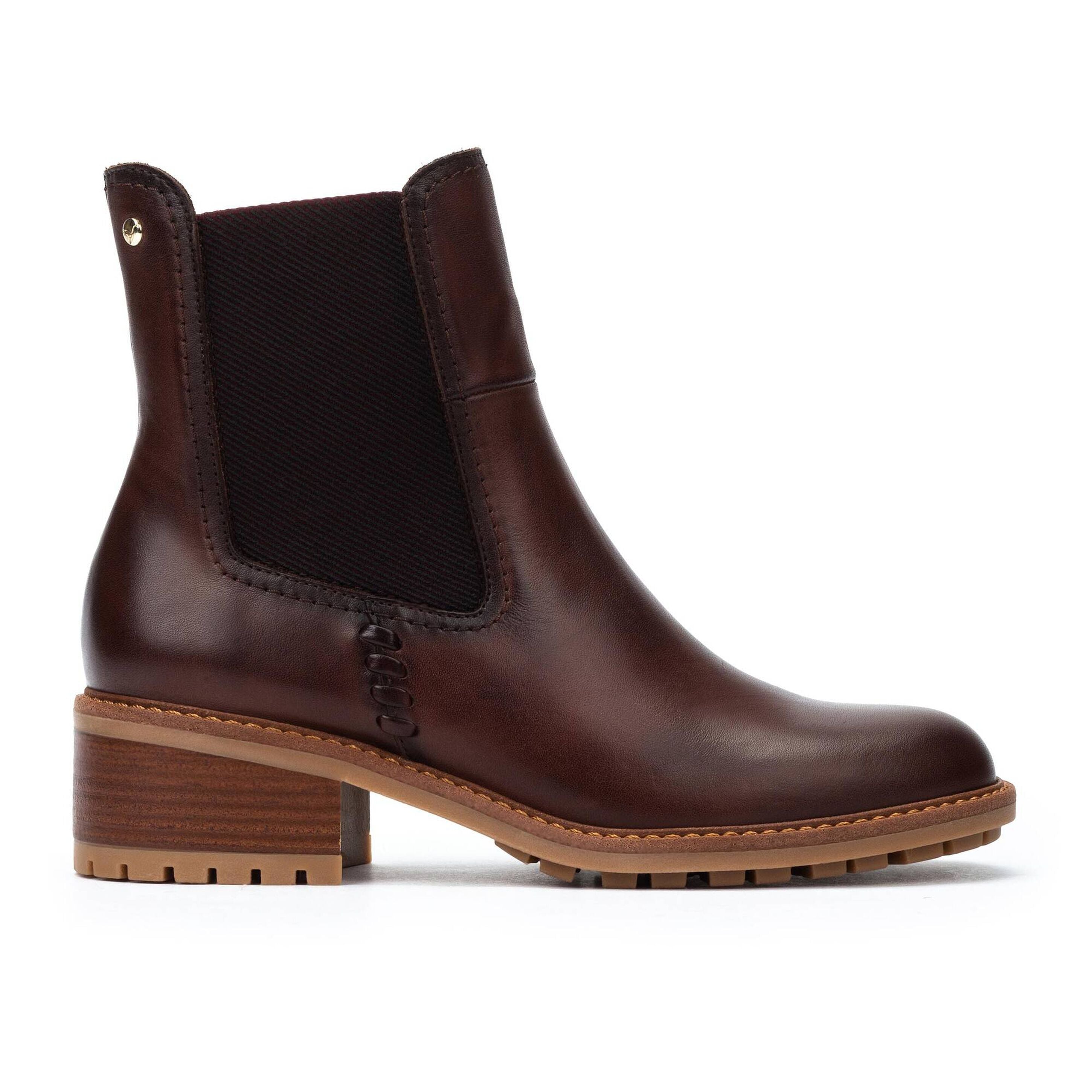Pikolinos Medina Heeled Chelsea Boot Women's  2