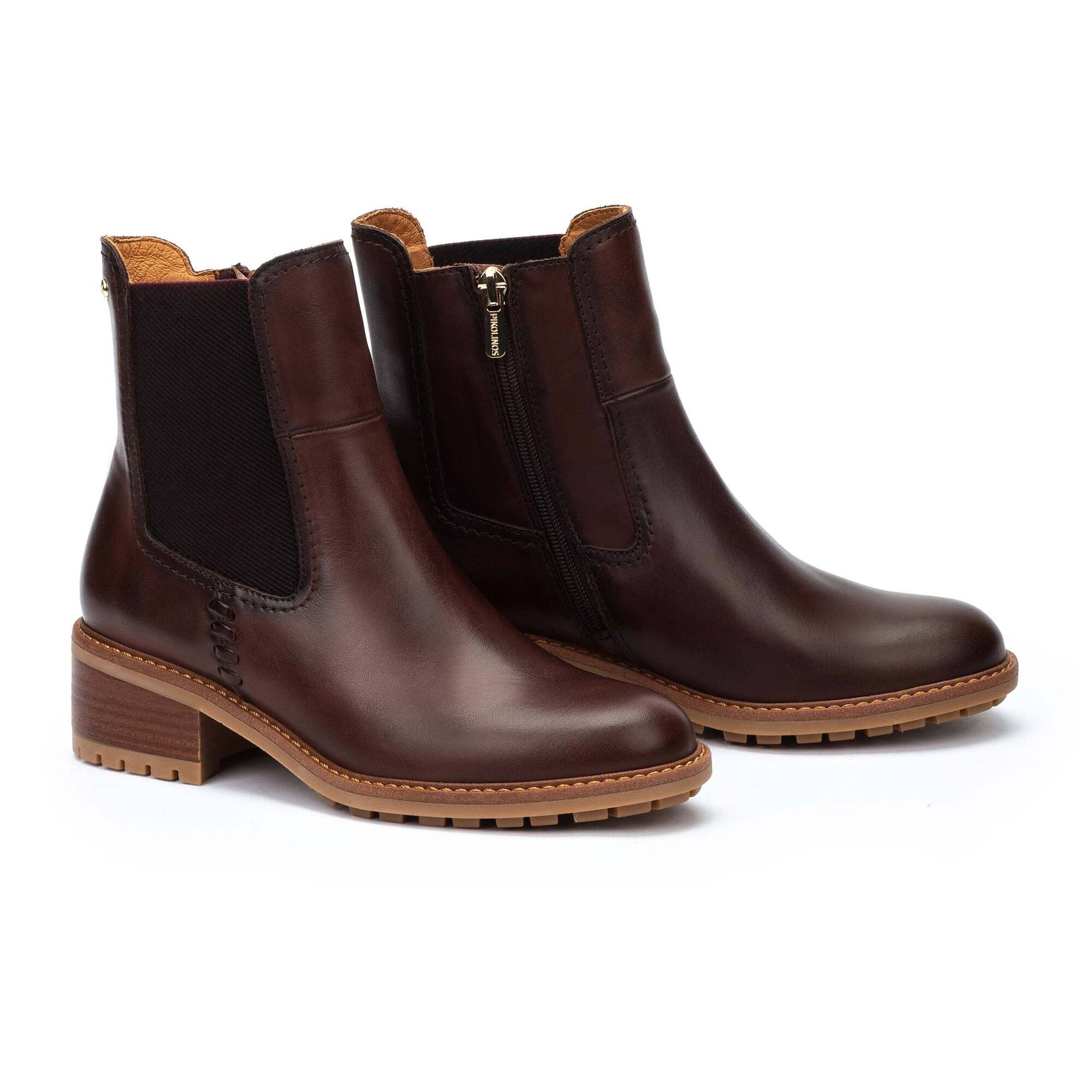 Pikolinos Medina Heeled Chelsea Boot Women's  3