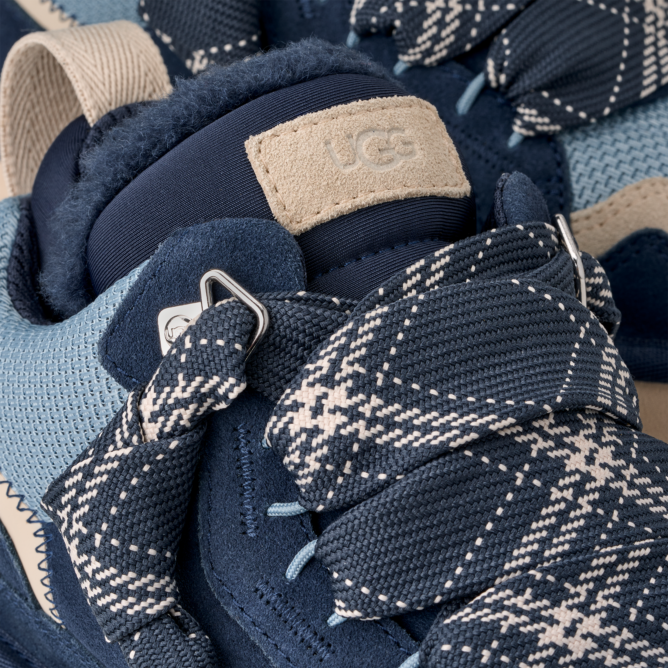 UGG Lowmel Women's 25