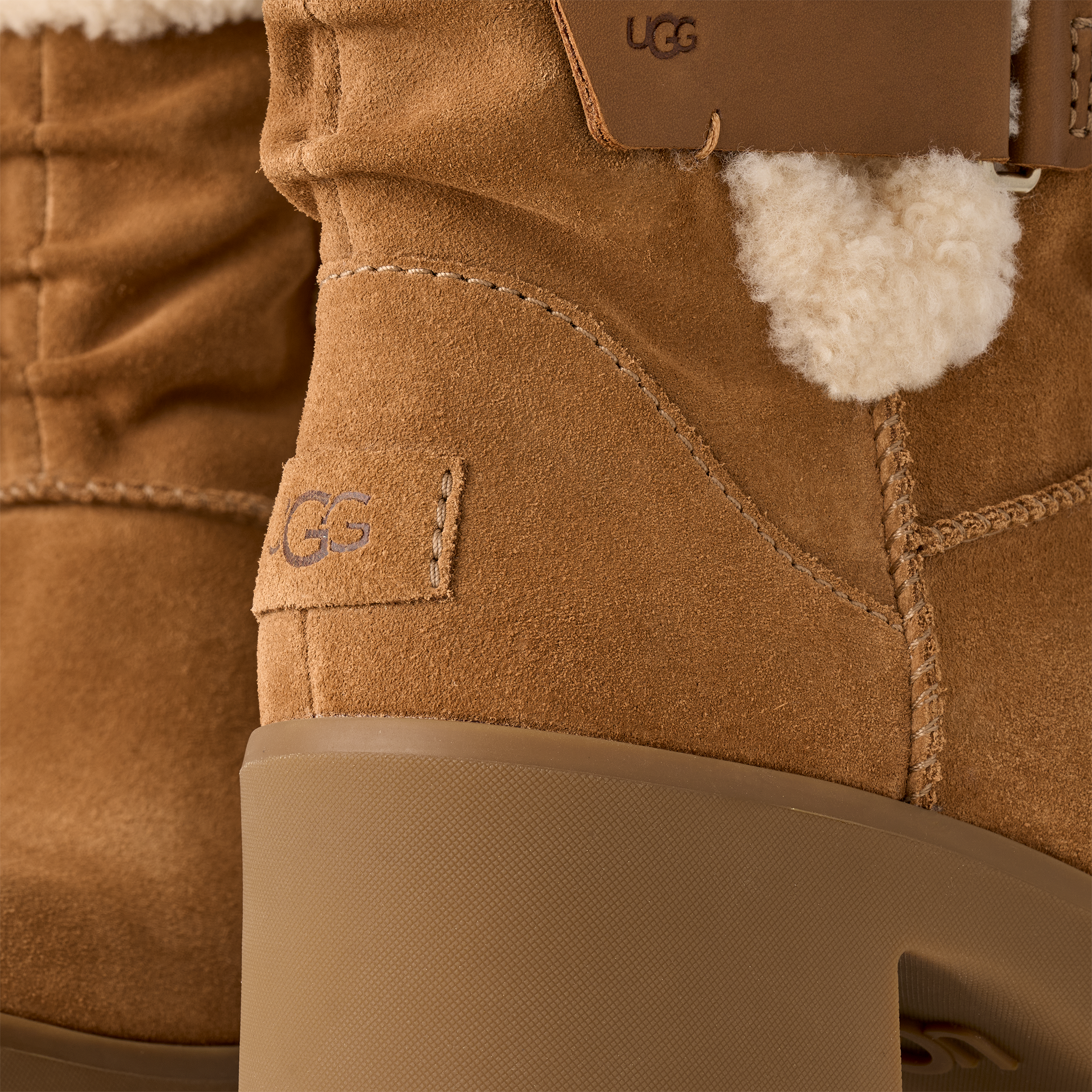 Ugg Moxy Pull On Boot Women's  5