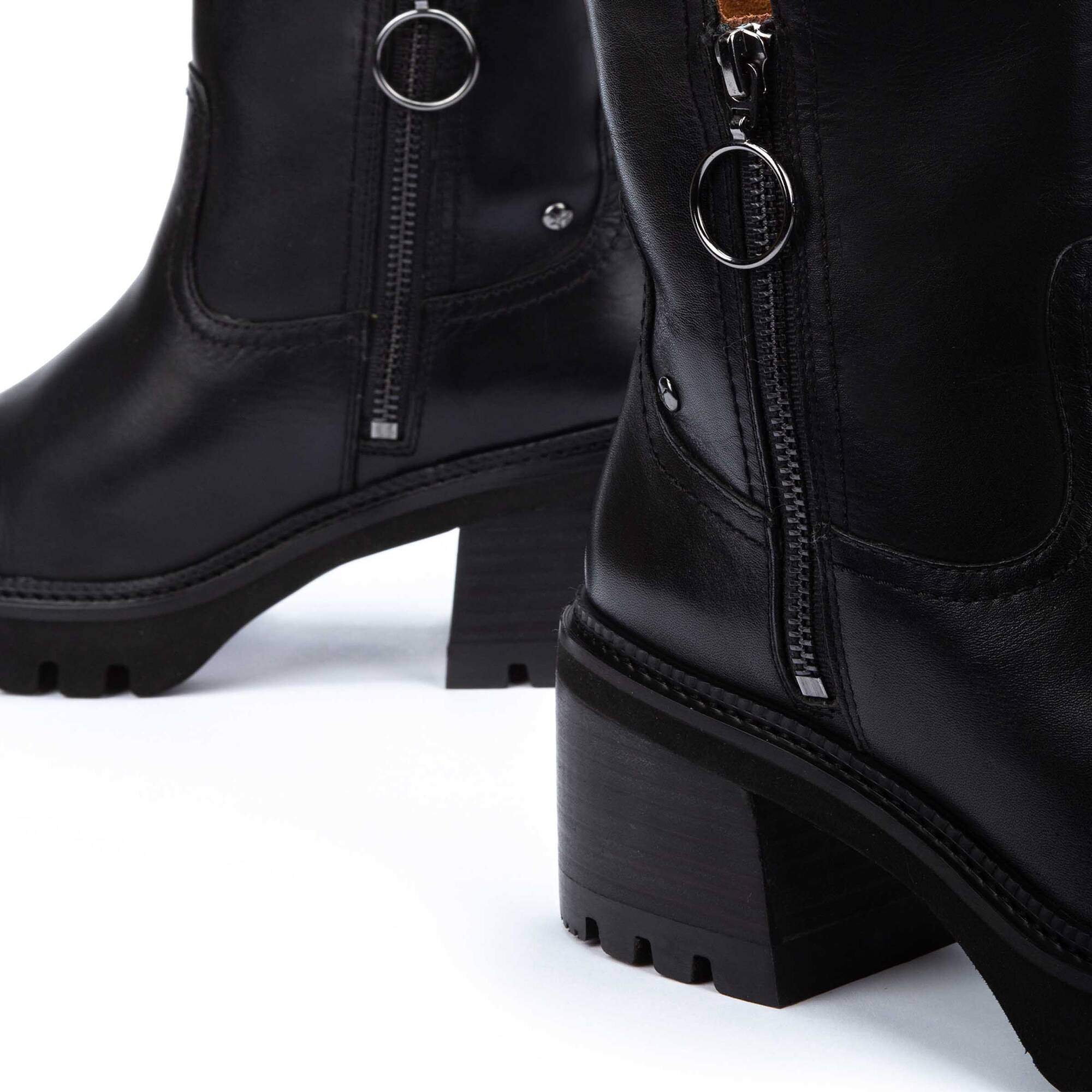Women's Pikolinos Valladolid Ankle Boots with Mi-Heel and Studded Treads 
