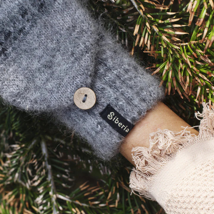 Siberia Spirit Midnight Veil Goat Wool Mitten Gloves Women's  4