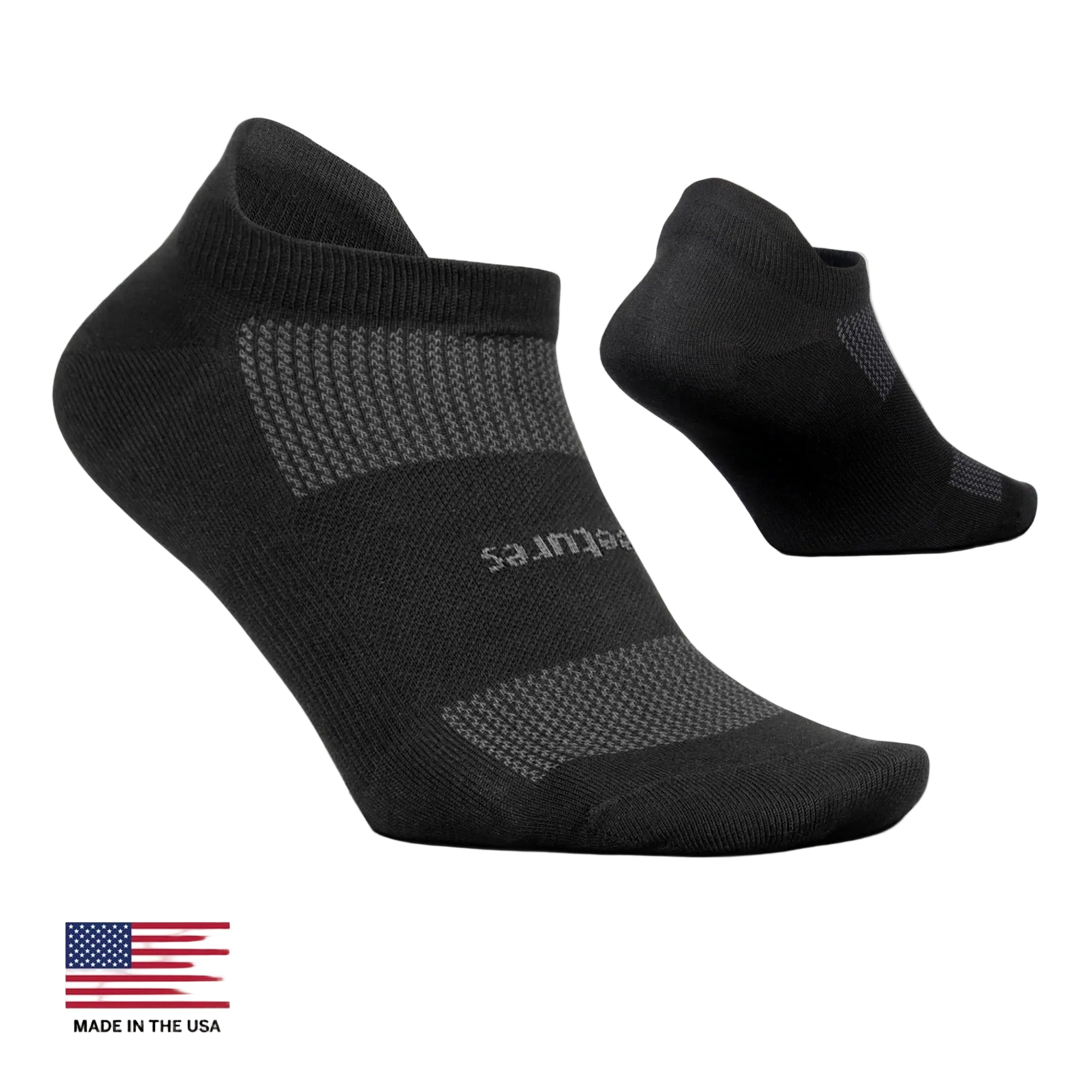 Black ankle socks with 'Pactures' branding on a white background, featuring an American flag label.