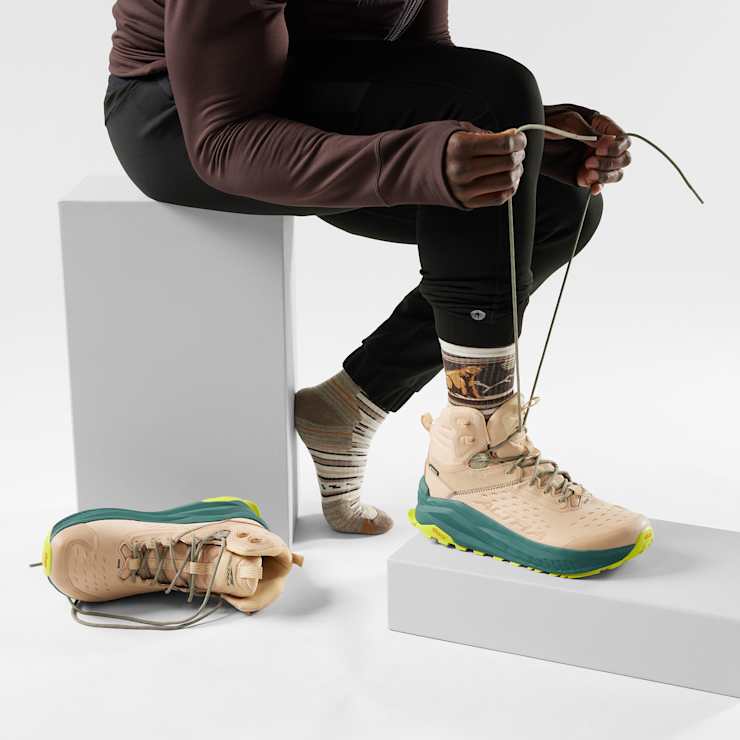 Smartwool Hike Bear Stripe Mid Crew Socks  2