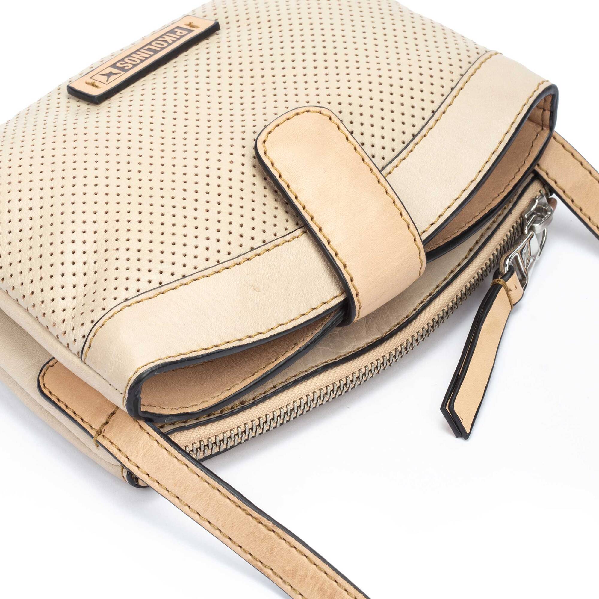 Pikolinos Salinas Leather Shoulder Bag 9