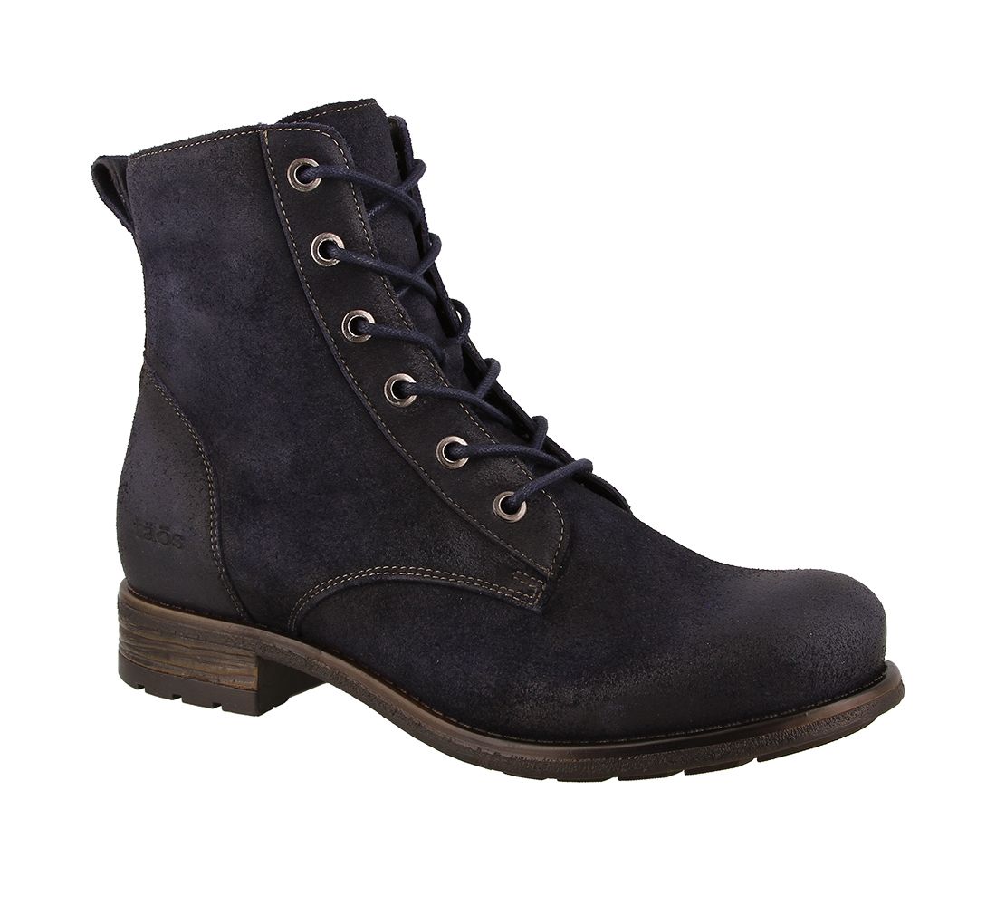 Women's Taos Boot Camp Color: Navy Rugged
